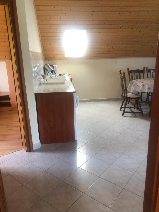 Zalakarosi Égerfa Nyaralóház Földszinti és Emeleti Apartman Exterior foto