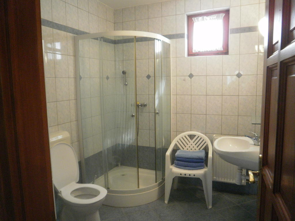 Zalakarosi Égerfa Nyaralóház Földszinti és Emeleti Apartman Quarto foto